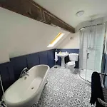 Sundial Cottage, Stunning 3 Bed With Hottub Dom wakacyjny